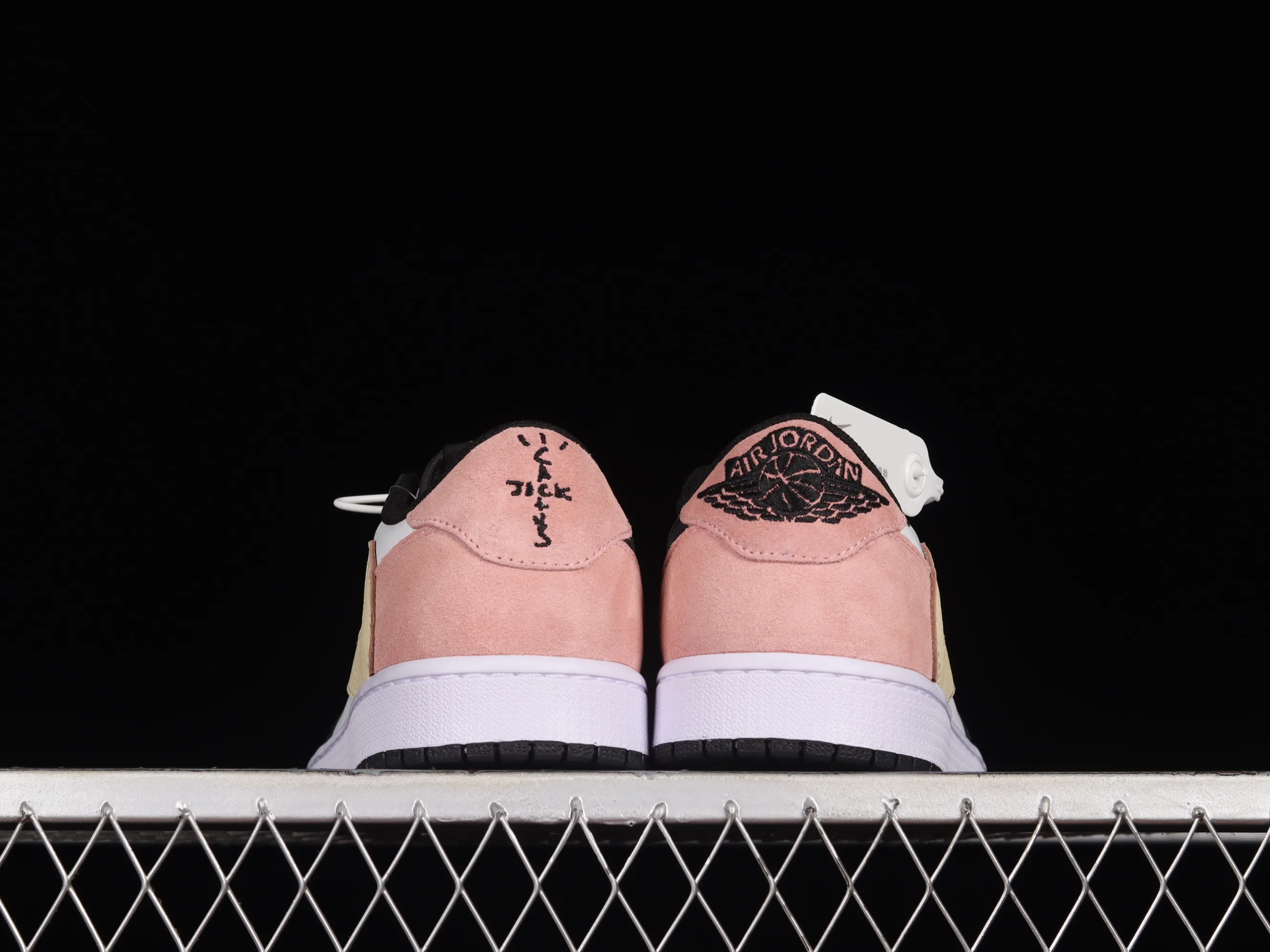 All categories Air Jordan Jordan series basketball shoes Air Jordan 1 Low Travis Scott x Air Jordan 1 Low OG AJ1 Joe 1 black pink undercut DM7866-066